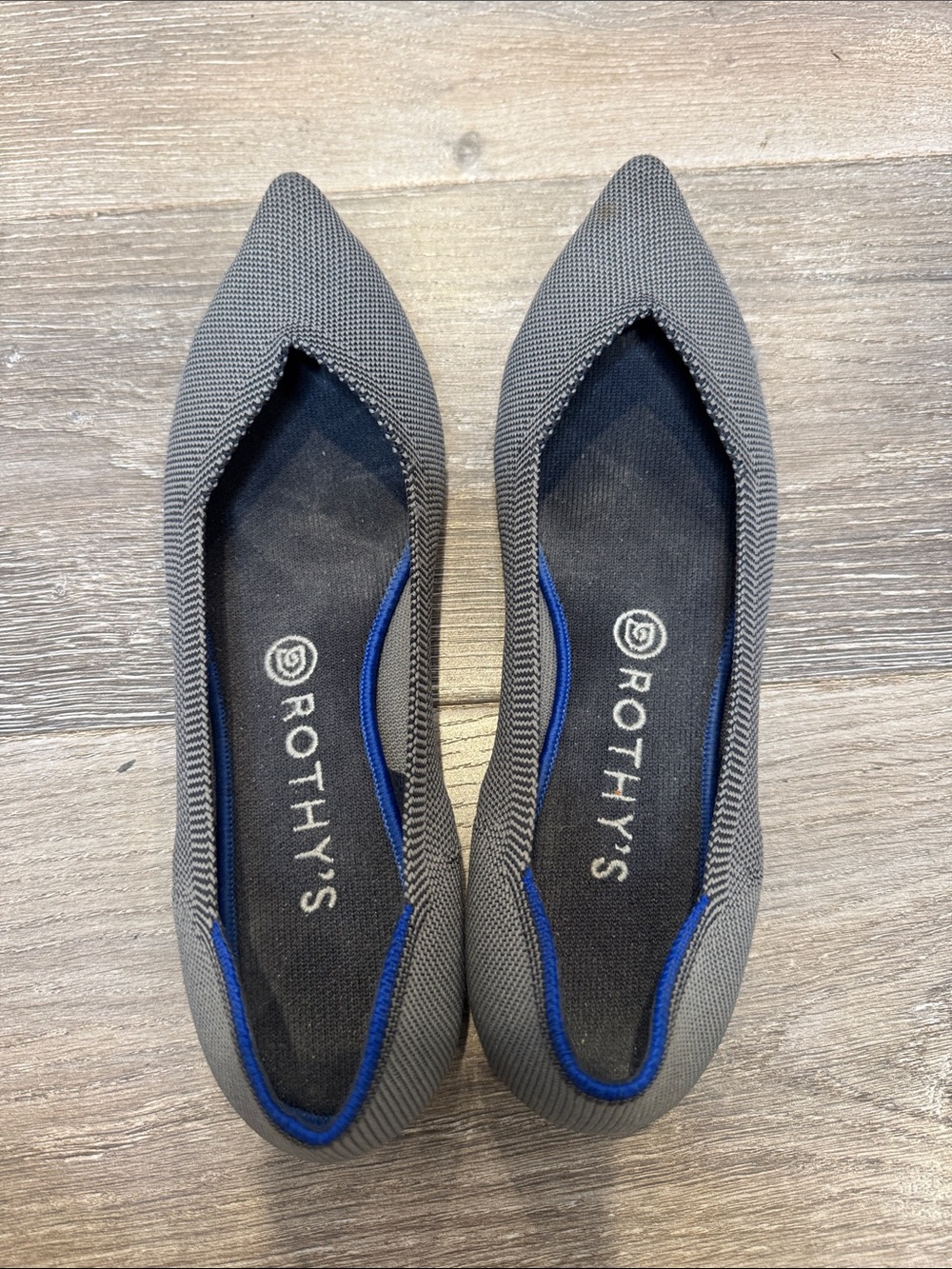 Rothy's Pointed Toe Knit Flats in Gray with Blue Trim